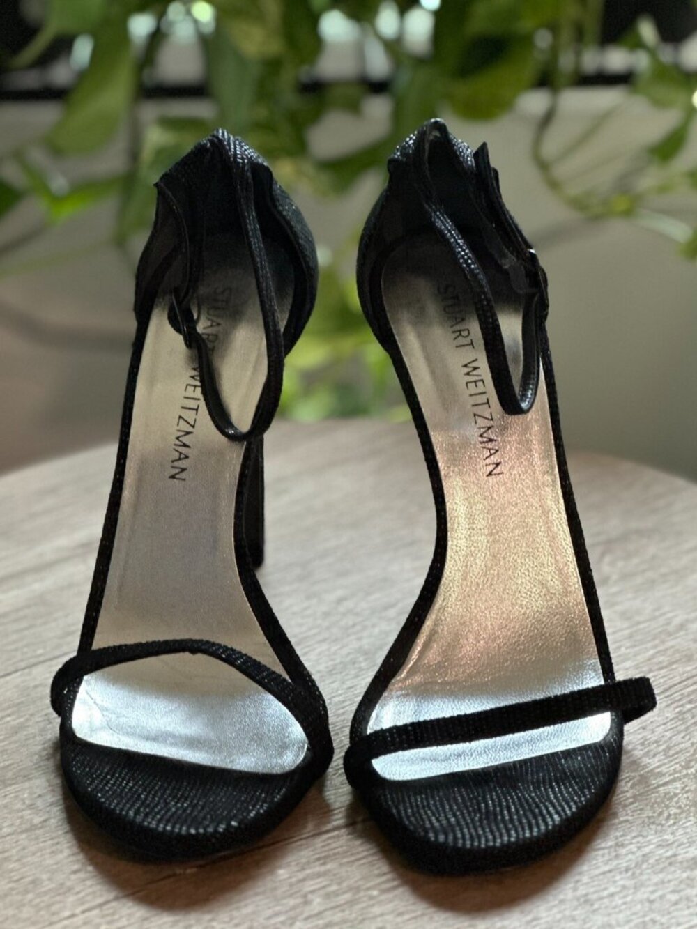 Stuart Weitzman Nudist Black Goose Bump Nappa Leather Heel - Picture 6 of 8